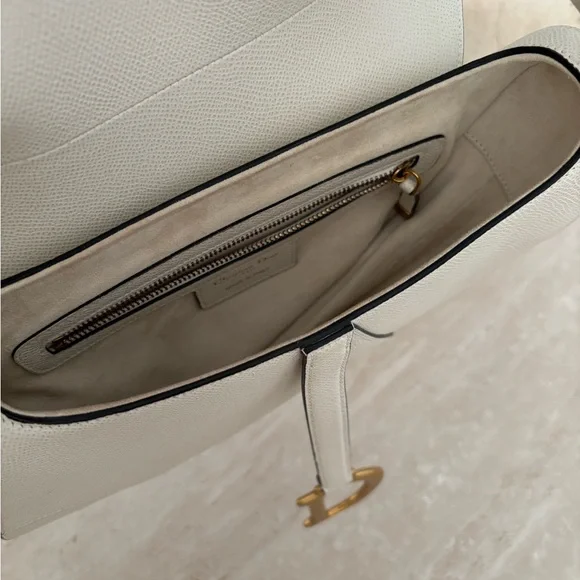 100% auth Dior Medium saddle bag 🌟 - Picture 6 of 7